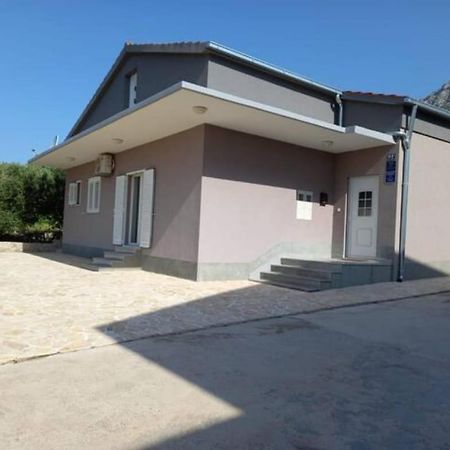 Holiday Home Kastela Village Екстериор снимка