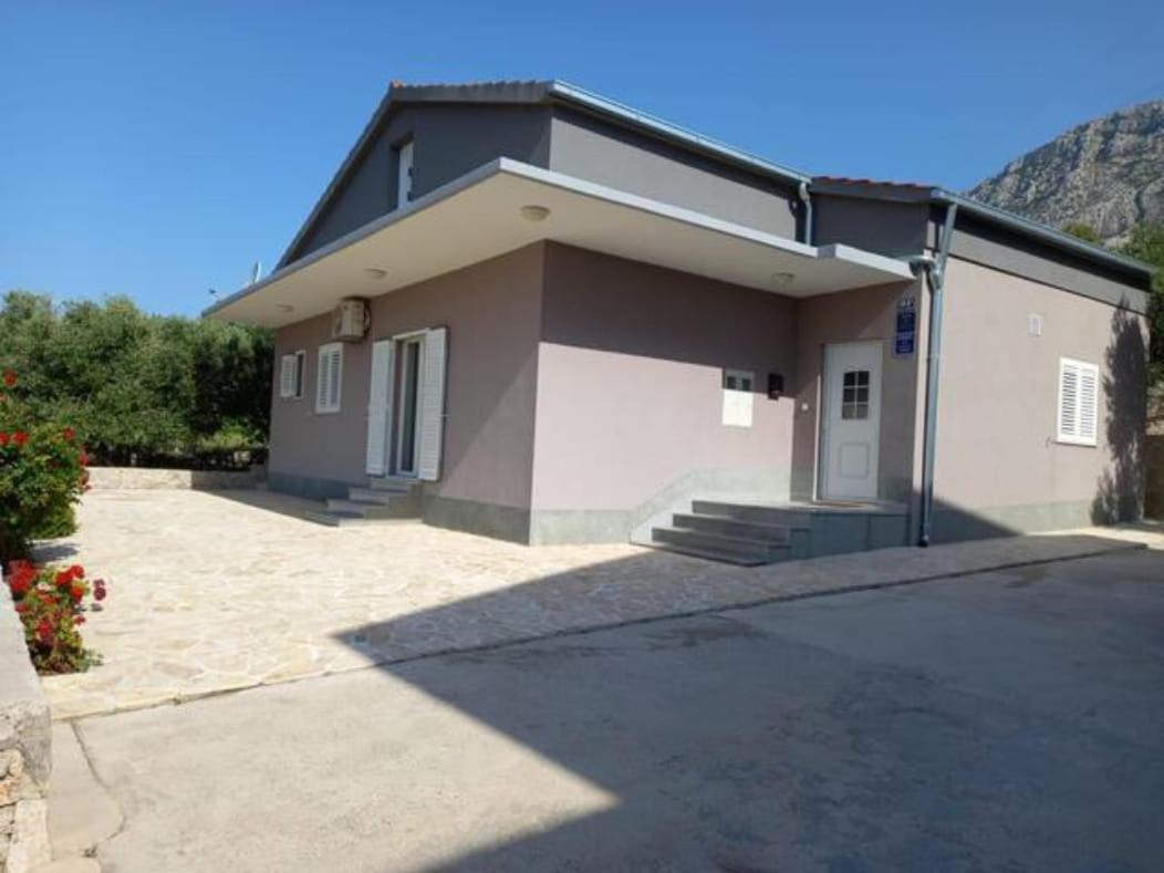 Holiday Home Kastela Village Екстериор снимка