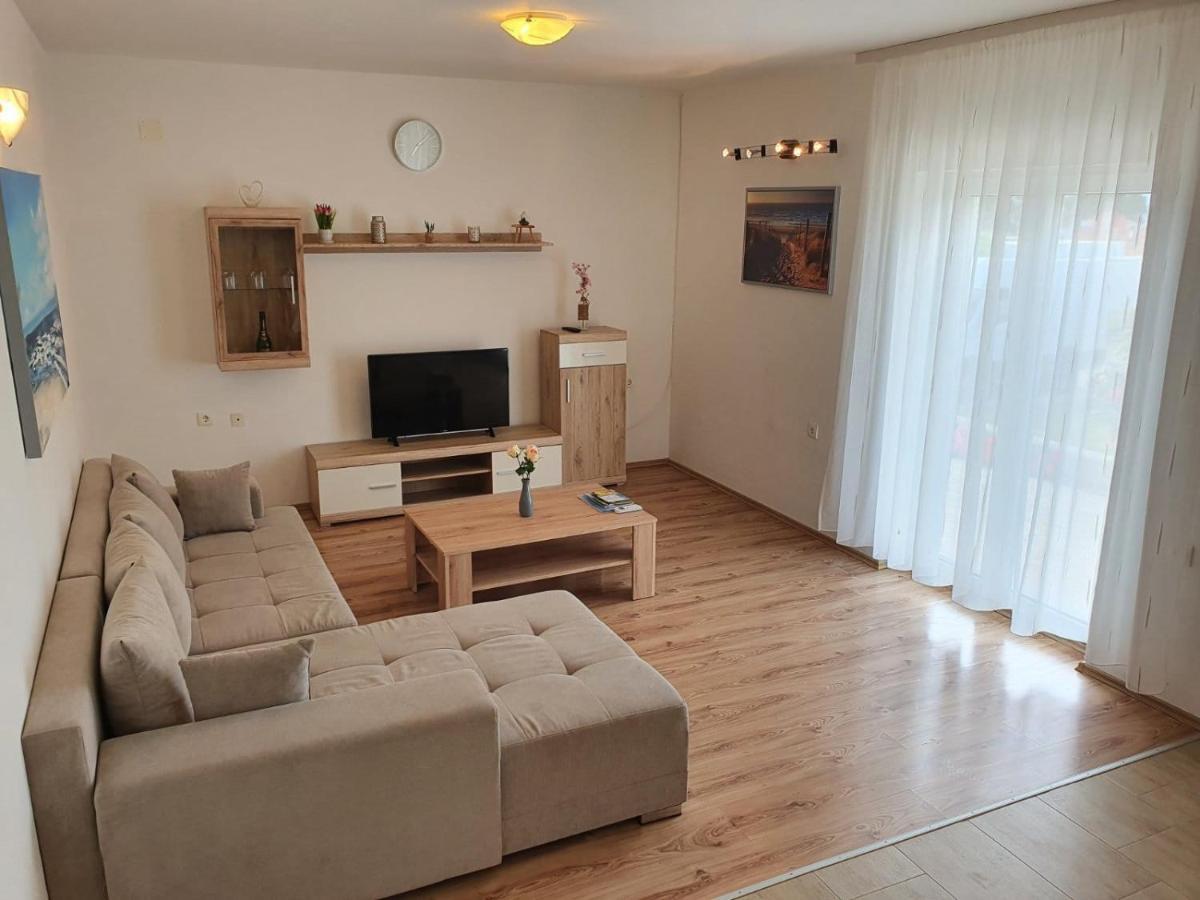 Holiday Home Kastela Village Екстериор снимка