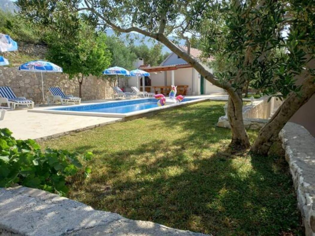 Holiday Home Kastela Village Екстериор снимка