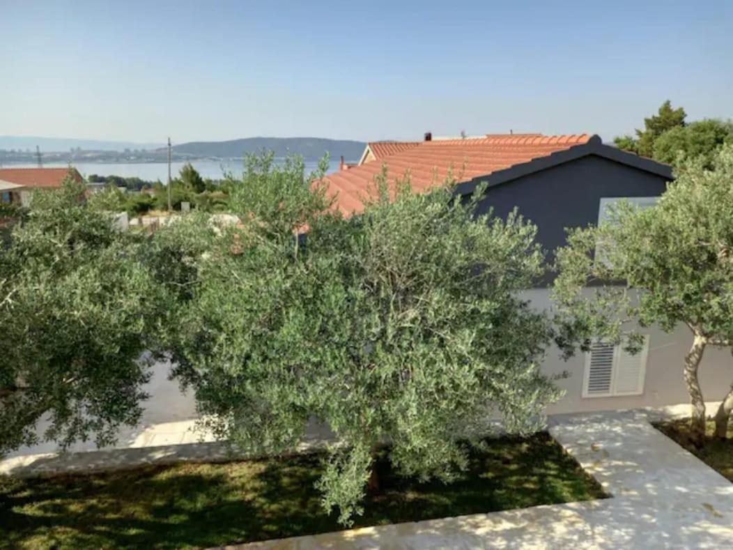 Holiday Home Kastela Village Екстериор снимка
