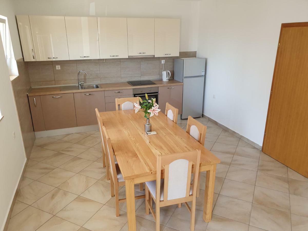 Holiday Home Kastela Village Екстериор снимка