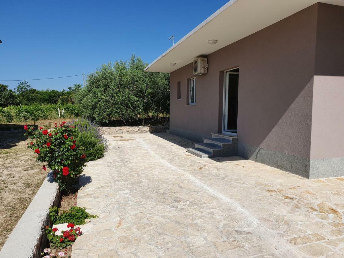 Holiday Home Kastela Village Екстериор снимка