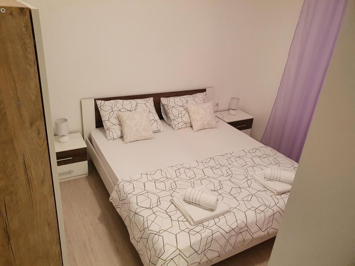 Holiday Home Kastela Village Екстериор снимка